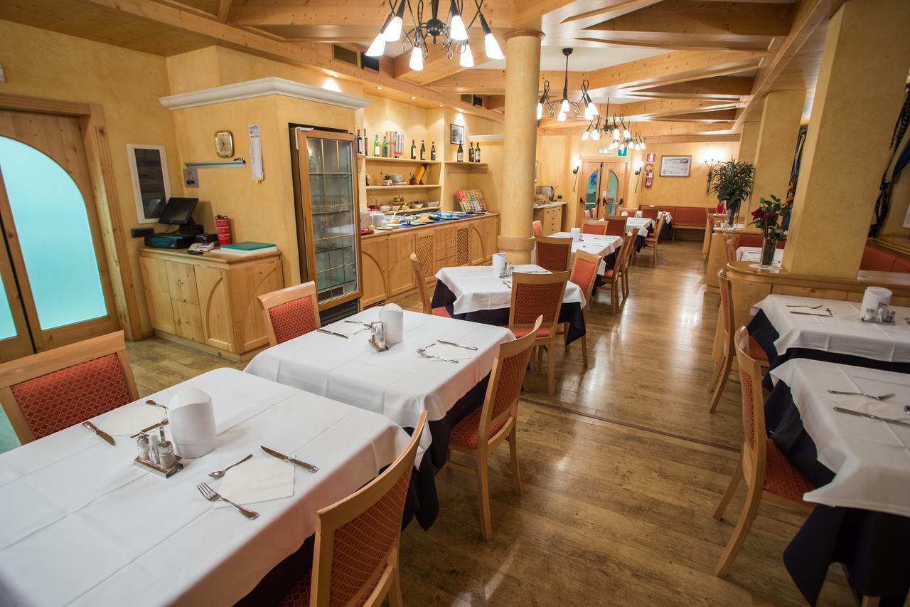 Hotel La Pastorella Livigno Eksteriør bilde